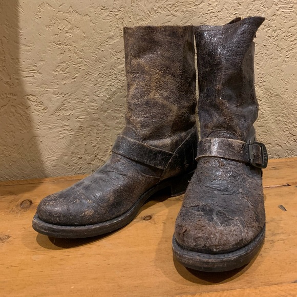 Frye Veronica Short Boots - Picture 1 of 5